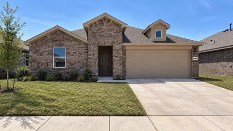10809 Bloodstone Dr, Crowley, TX 76036