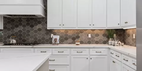 Kitchen - 1681 N Shirley Ave, Clovis, CA 93619 photo 3 of 7