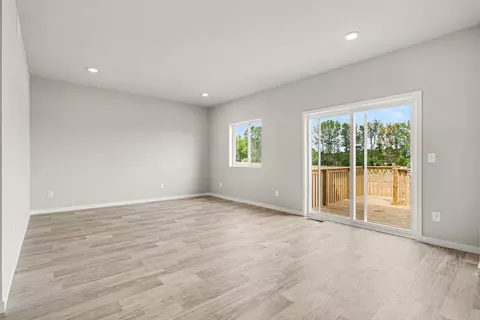 Living - Yarrow Ave., Vicksburg, MI 49097 photo 1 of 5