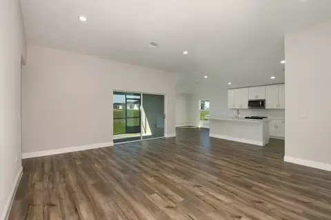 Living - 6087 SW 97th St, Ocala, FL 34476 photo 2 of 5