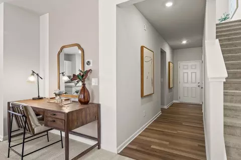 Entry Way - Gaines Mill Rd, Gainesville, GA 30507 photo 3 of 5