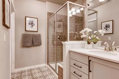 Bath - 17534 Cerberus Ct, Monument, CO 80132 photo 4 of 8