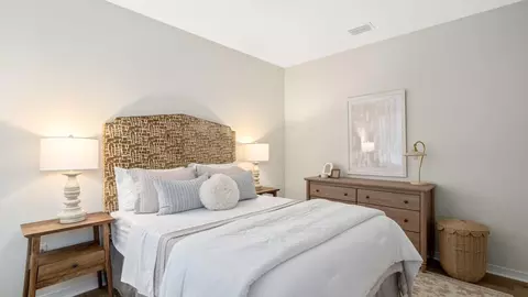 Bedroom - 24152 Shadowridge Dr, Daphne, AL 36526 photo 4 of 9