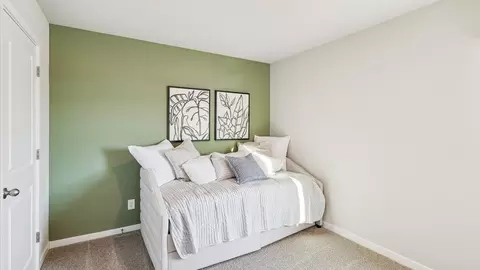 Bedroom - 2211 Bugge Dr, Adel, IA 50003 photo 4 of 4