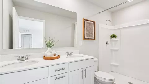 Bath - 2211 Bugge Dr, Adel, IA 50003 photo 1 of 3
