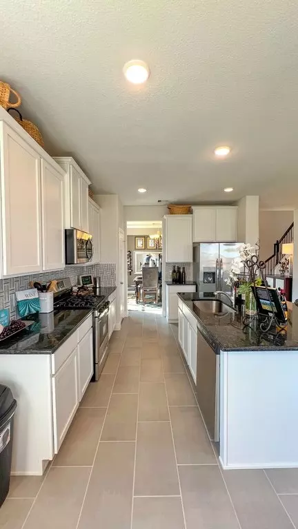 Kitchen - 8419 Shyleaf Ct, Fulshear, TX 77441 photo 4 of 4