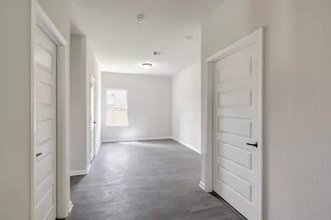 Entry Way - 8419 Shyleaf Ct, Fulshear, TX 77441 photo 2 of 5