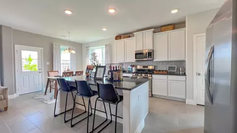 Kitchen - 8419 Shyleaf Ct, Fulshear, TX 77441 photo 3 of 4