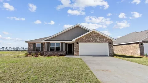 101 Mulberry Dr, Lucedale, MS 39452