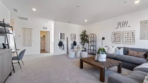 Entry Way - 8735 Brindlewood Ave, Shafter, CA 93263 photo 2 of 3