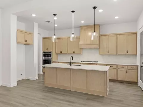 Kitchen - 2109 Tupelo Trl, Argyle, TX 76226 photo 2 of 4