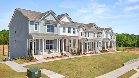 6626 Corryton St, Flowery Branch, GA 30542