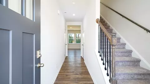 Entry Way - 2002 10th St SE, Hickory, NC 28602 photo 2 of 5