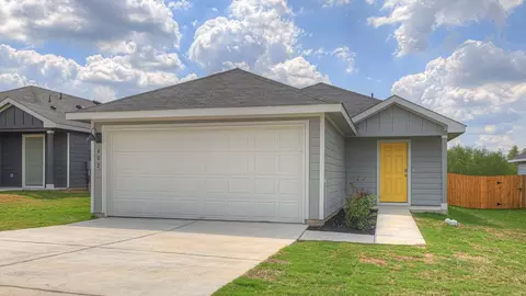 Exterior - 2207 Gentle Rain Dr, Luling, TX 78648 photo 2 of 7