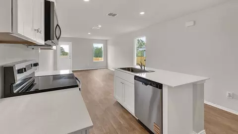 Kitchen - 2207 Gentle Rain Dr, Luling, TX 78648 photo 2 of 6