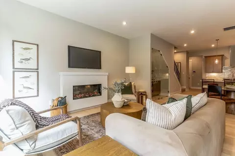 Living - 120 W 4th St, Covington, KY 41011 photo 1 of 2