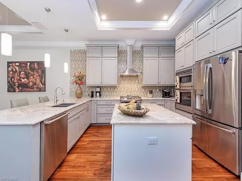 910 39th St SW, Naples, FL 34117 photo 2