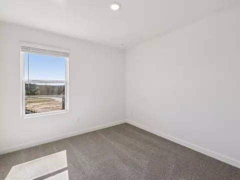 Bedroom - 331 Golden Maple Ct, Fort Mill, SC 29708 photo 6 of 11