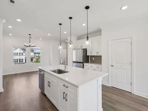 Kitchen - 331 Golden Maple Ct, Fort Mill, SC 29708 photo 2 of 7