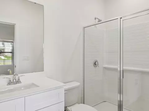 Bath - 331 Golden Maple Ct, Fort Mill, SC 29708 photo 2 of 6