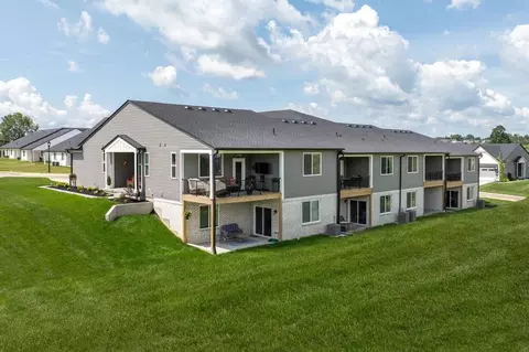 Exterior - 2264 Esplanade St, Union, KY 41091 photo 6 of 7