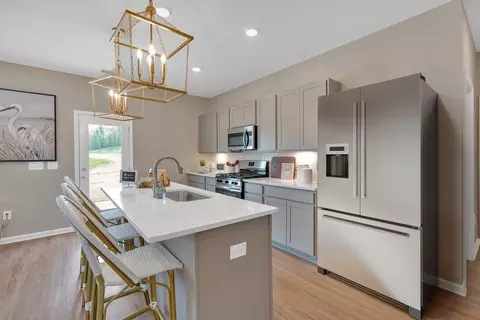 Kitchen - 618 Lovers Lane Rd, Calhoun, GA 30701 photo 2 of 3
