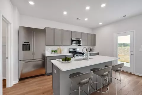 Kitchen - 618 Lovers Lane Rd, Calhoun, GA 30701 photo 3 of 3