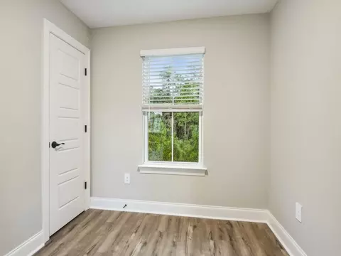 14987 Rowan Oak St, Gulfport, MS 39503
