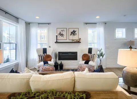Living - 151 Thompson Rd, Kennett Square, PA 19348 photo 19 of 37