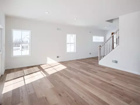 Living - 151 Thompson Rd, Kennett Square, PA 19348 photo 26 of 38