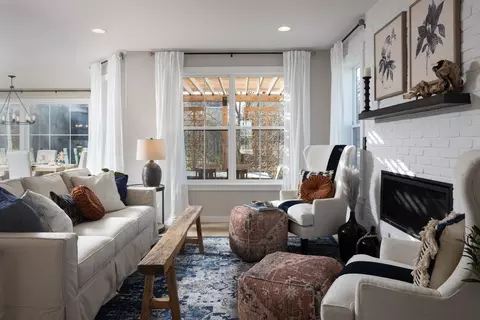 Living - 151 Thompson Rd, Kennett Square, PA 19348 photo 16 of 37