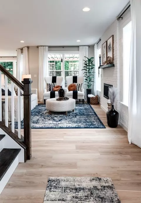 Entry Way - 151 Thompson Rd, Kennett Square, PA 19348 photo 7 of 13