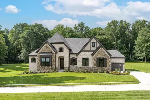 Exterior - 561 Bluestem Dr, Edgewood, KY 41017 photo 5 of 12
