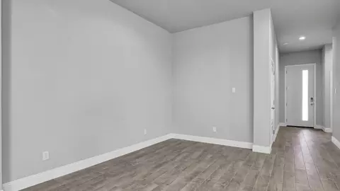 Living - 1821 Laurel St, Denton, TX 76205 photo 1 of 8
