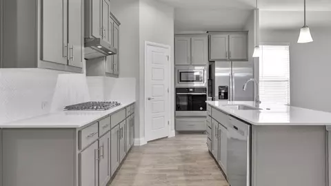 Kitchen - 1821 Laurel St, Denton, TX 76205 photo 3 of 8
