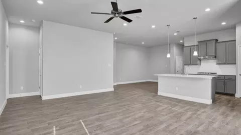 Living - 1821 Laurel St, Denton, TX 76205 photo 3 of 8