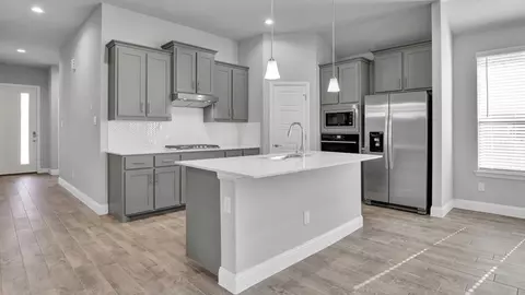 Kitchen - 1821 Laurel St, Denton, TX 76205 photo 1 of 8