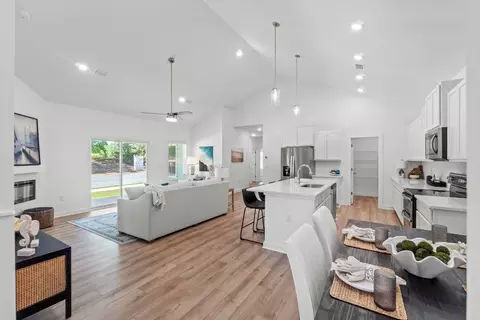 Entry Way - 87 Arrowwood Blvd, Freeport, FL 32439 photo 1 of 9
