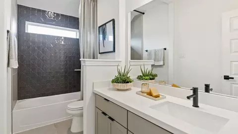 Bath - 931 Cherrystone Loop, Buda, TX 78610 photo 1 of 3