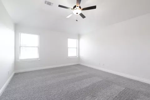 Bedroom - 8701 Stark St, Arcadia, OK 73007 photo 1 of 17
