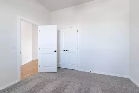 Bedroom - 8701 Stark St, Arcadia, OK 73007 photo 2 of 17