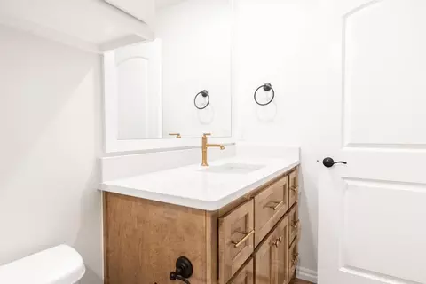 Bath - 8701 Stark St, Arcadia, OK 73007 photo 6 of 22