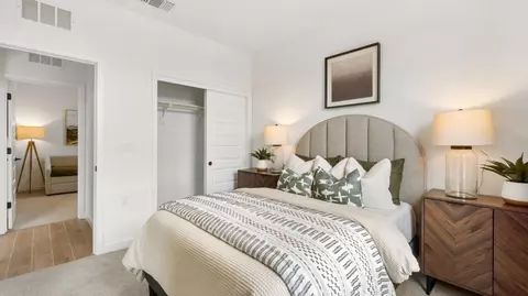 Bedroom - 8515 Healy Pass Ave, Bakersfield, CA 93311 photo 4 of 5