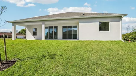 Exterior - 271 Marion Oaks Blvd, Ocala, FL 34473 photo 8 of 11