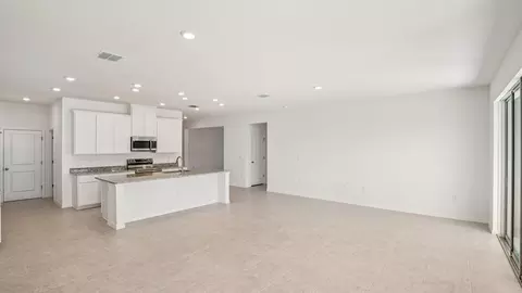 Living - 271 Marion Oaks Blvd, Ocala, FL 34473 photo 3 of 6