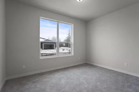 Bedroom - 1140 Pumpkin Rdg, Eagle Point, OR 97524 photo 1 of 1
