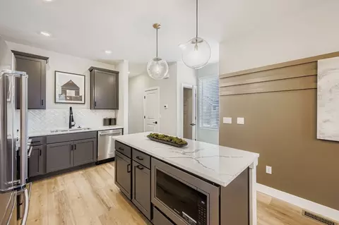 Kitchen - 15185 W 68th Pl, Arvada, CO 80007 photo 10 of 13