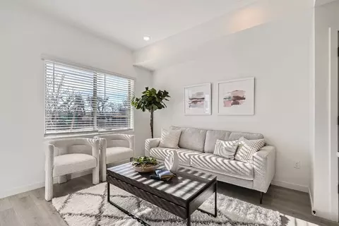 Living - 15185 W 68th Pl, Arvada, CO 80007 photo 2 of 6