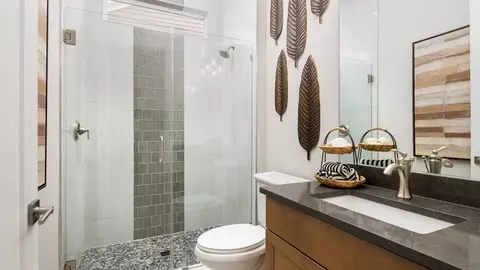Bath - 806 Cresswind Blvd, Locust, NC 28097 photo 4 of 5