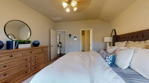 Bedroom - 417 Silas Dr, Tuttle, OK 73089 photo 2 of 8